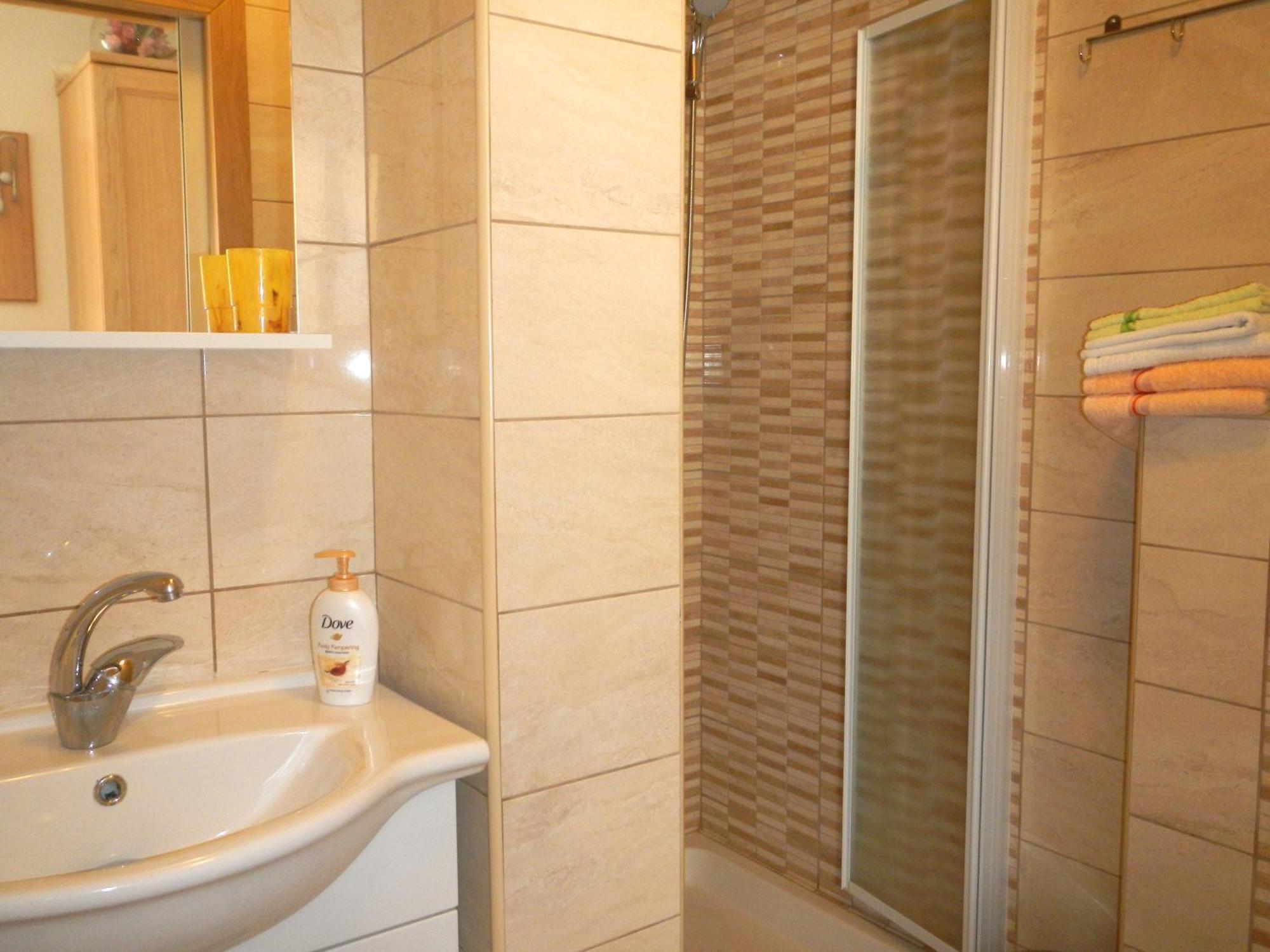 Apartments And Rooms Orazem Zoro Portoroz Bilik gambar