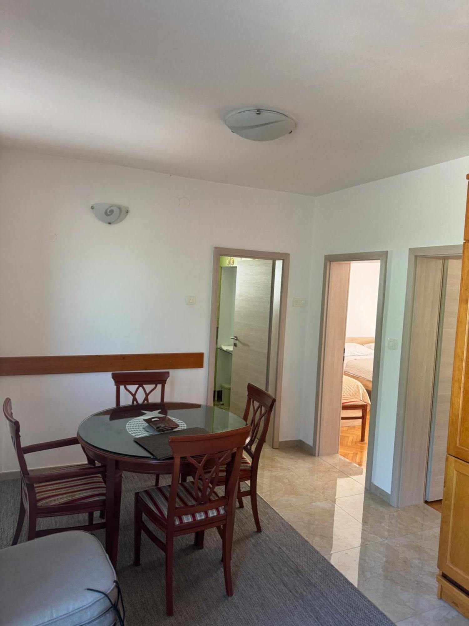 Apartments And Rooms Orazem Zoro Portoroz Luaran gambar