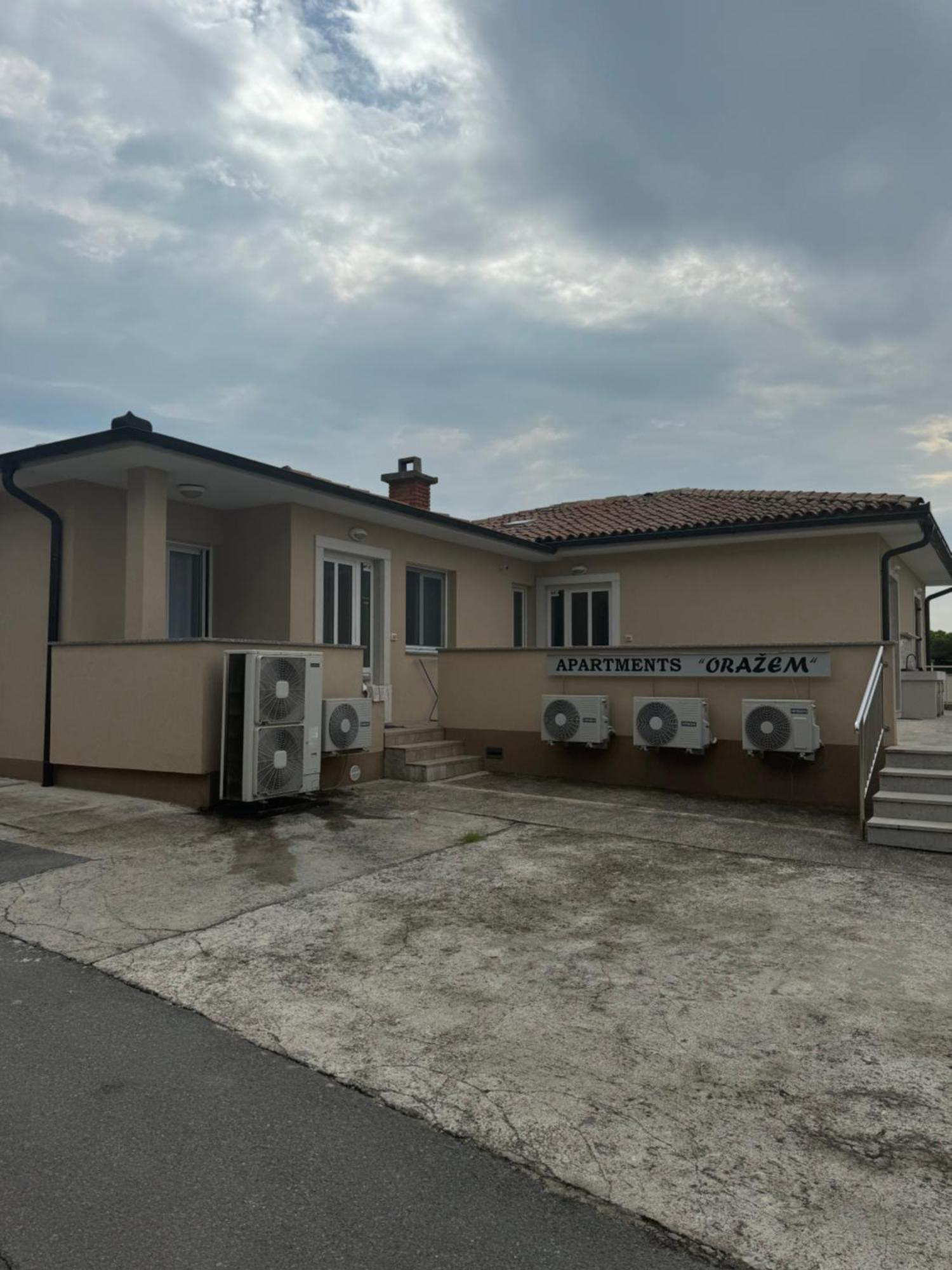 Apartments And Rooms Orazem Zoro Portoroz Luaran gambar