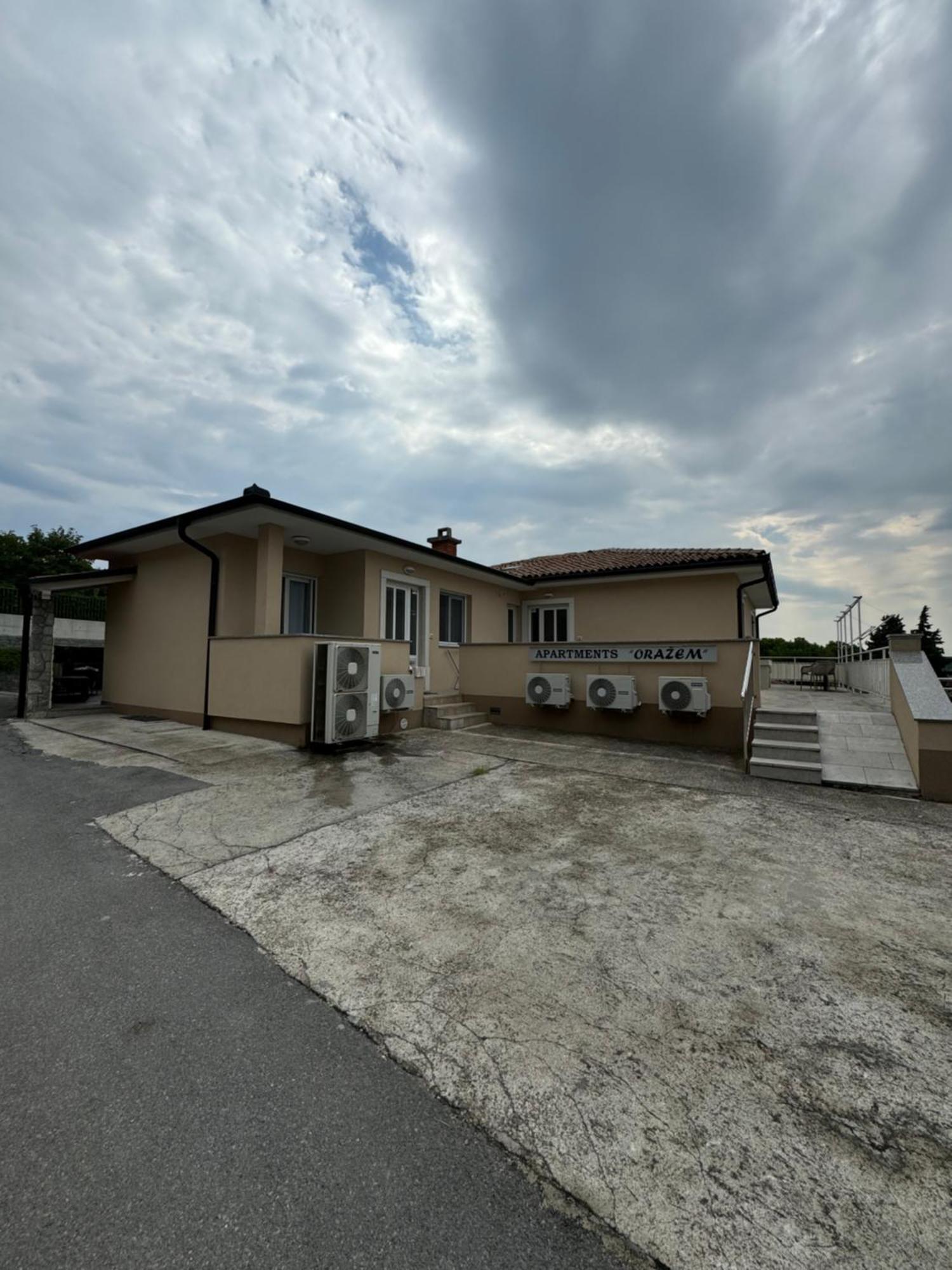 Apartments And Rooms Orazem Zoro Portoroz Luaran gambar